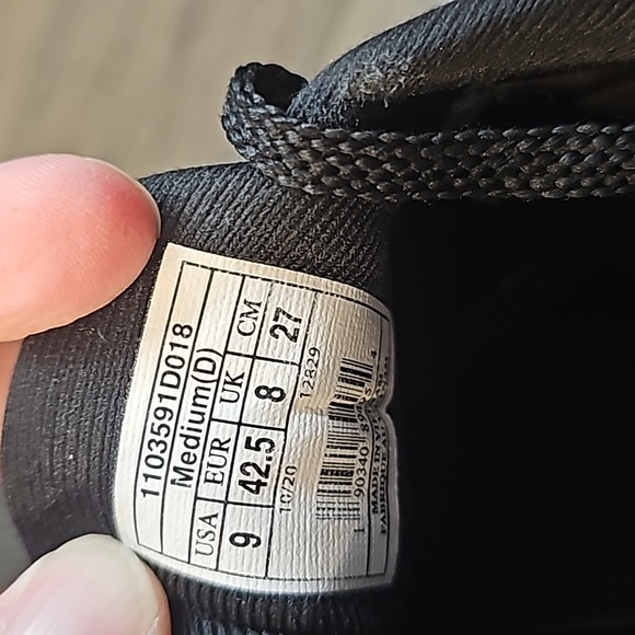 Brooks Launch GTS 8 Men's 9 (women's 10.5) black and blue - Picture 4 of 4